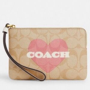 Coach Corner Zip Wristlet With Heart Print Light Khaki/Chalk/Pink $110